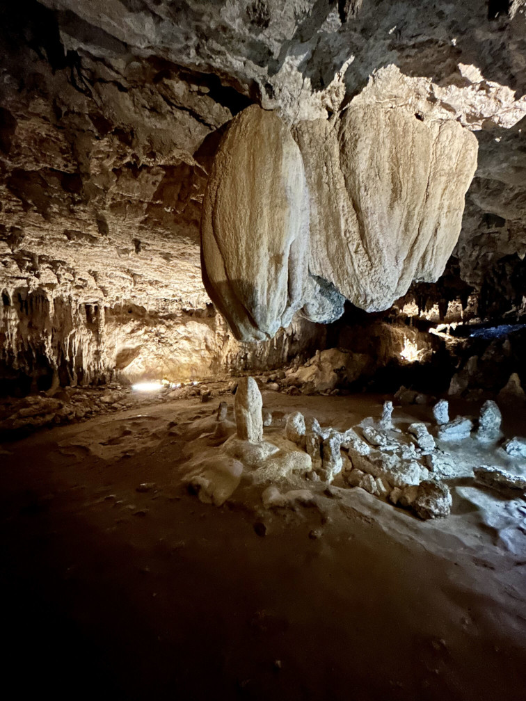 La grotte de Lombrives