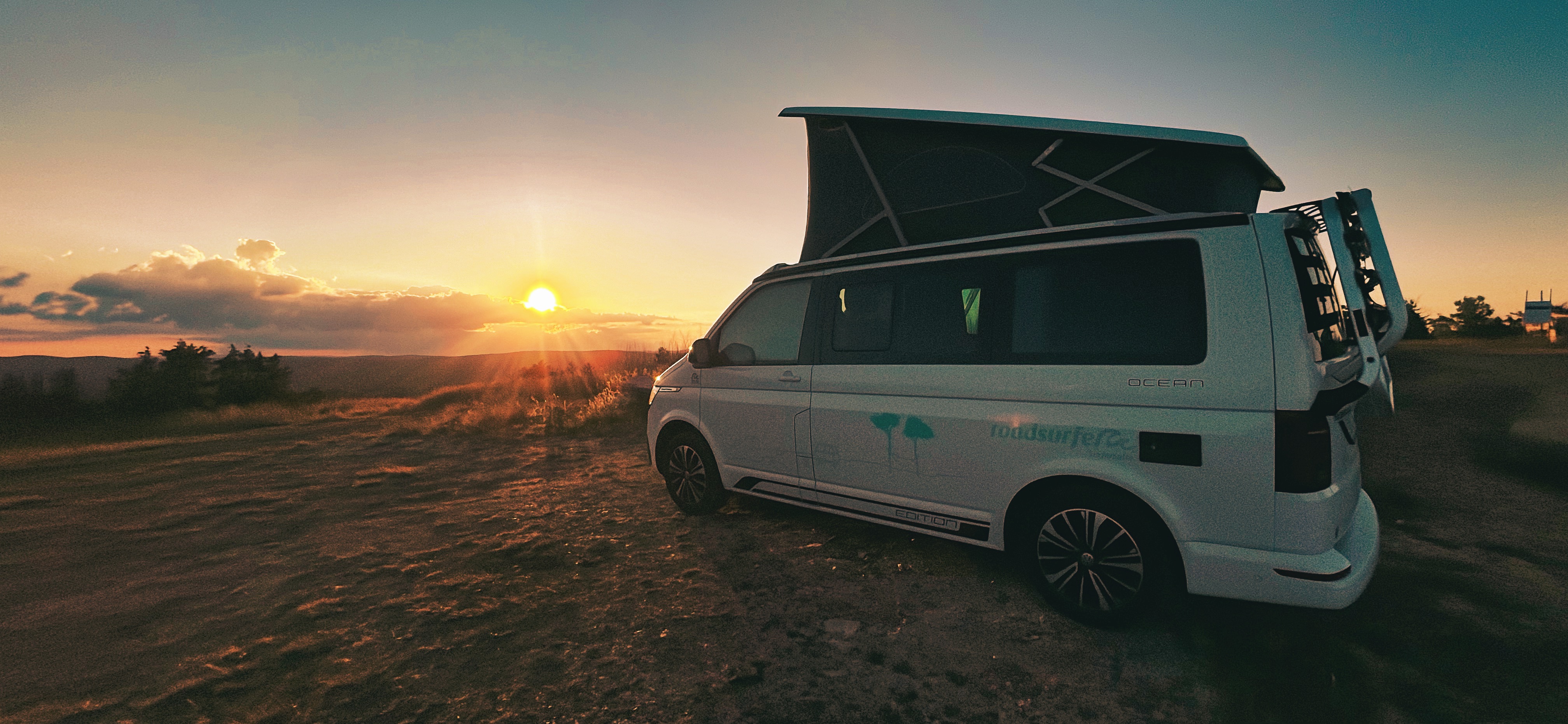 Road-trip au couchée de soleil