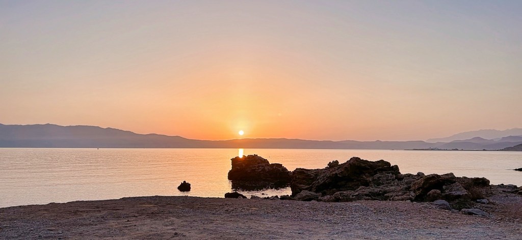 Levé de soleil sur la piste de Balos