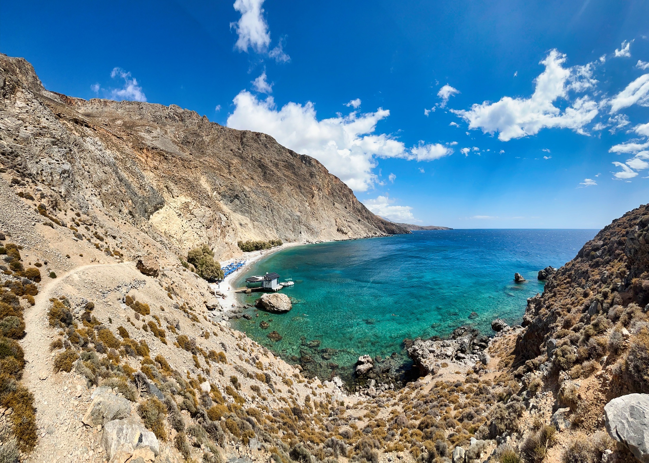 Vue sur Glyka Nera beach