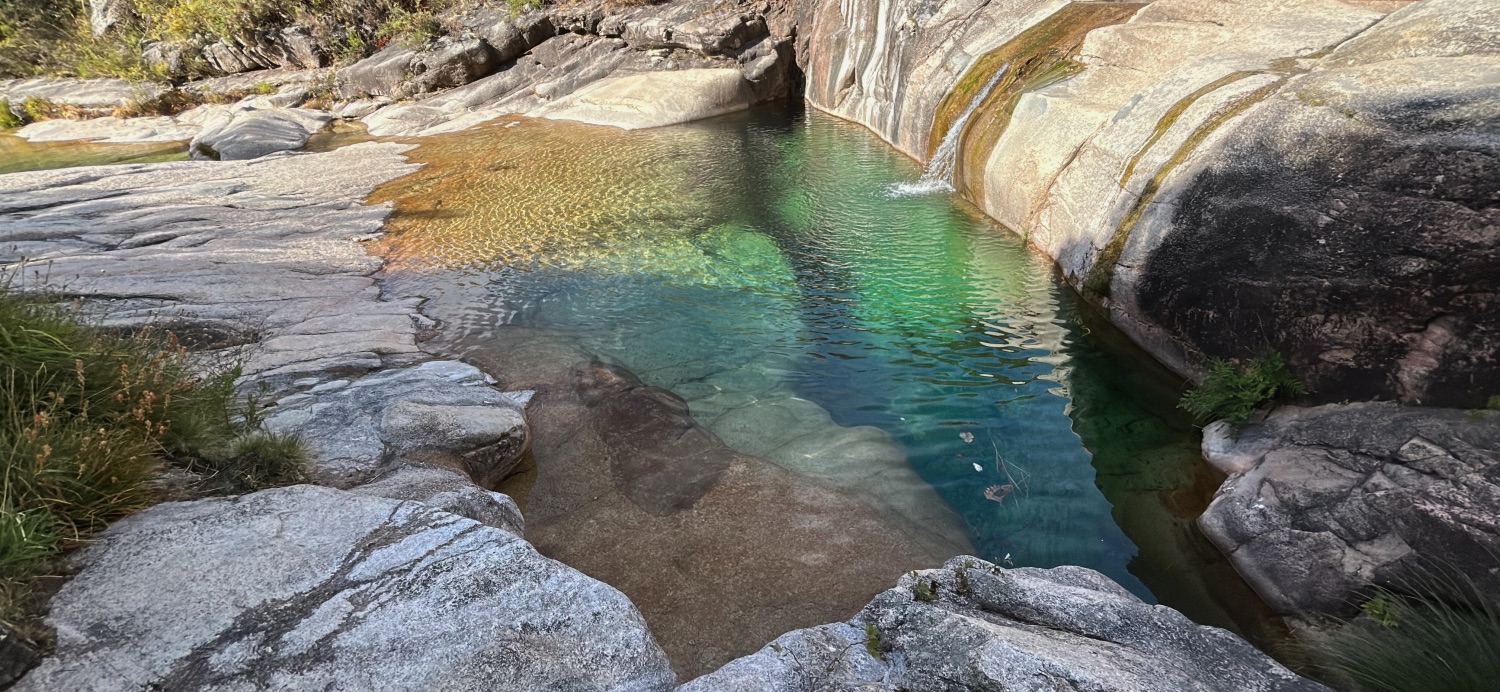 Sept Lagons de Peneda-Gerês : eaux cristallines en altitude.