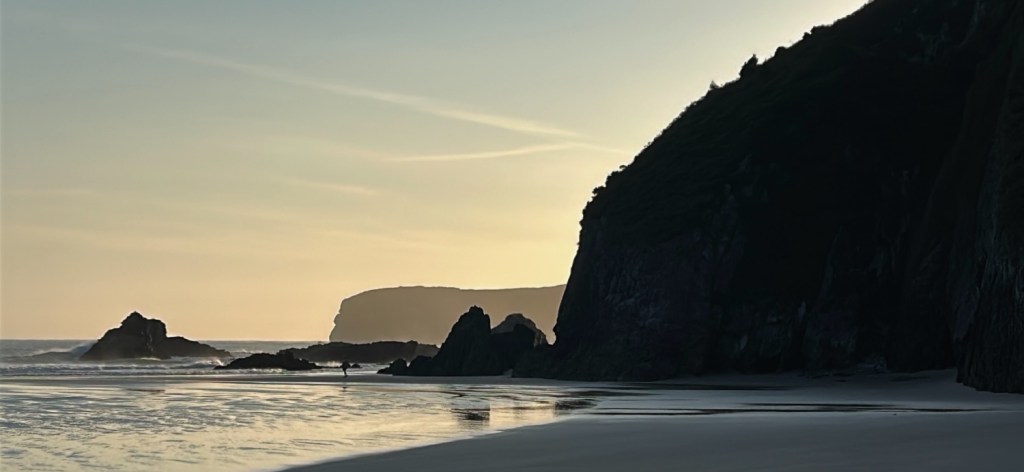 Playa de Franca au levée de soleil