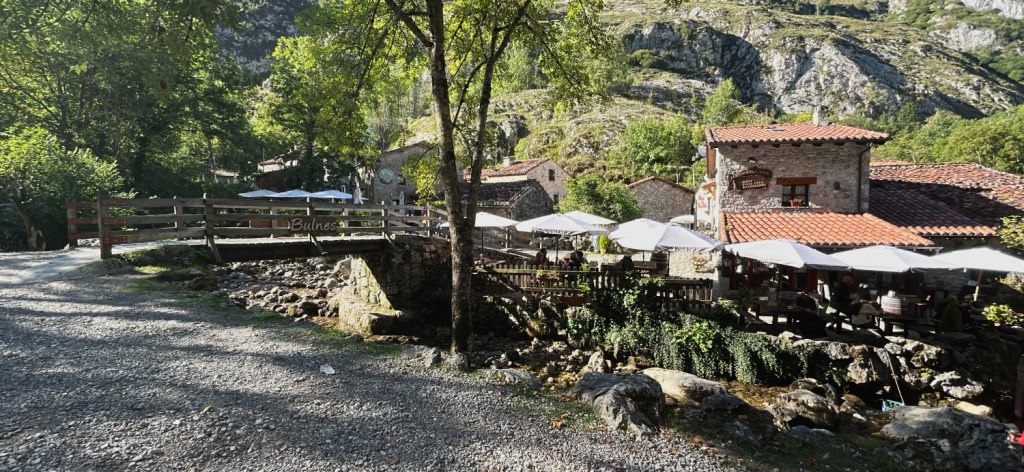 Village de Bulnes, accessible uniquement à pied ou en funiculaire.