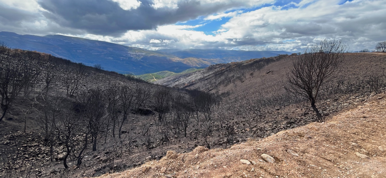 Classé au patrimoine mondial de l’UNESCO, Las Modulas offre un spectacle naturel saisissant, malgré les incendies de 2025.