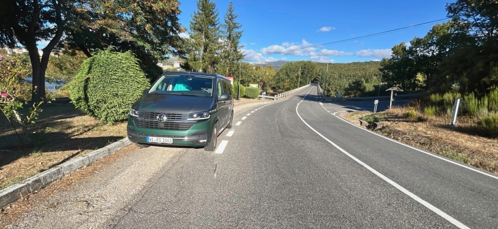 Sur la première route au Portugal