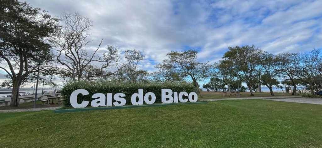 Cais do Bico, un petit port et un magnifique lagune