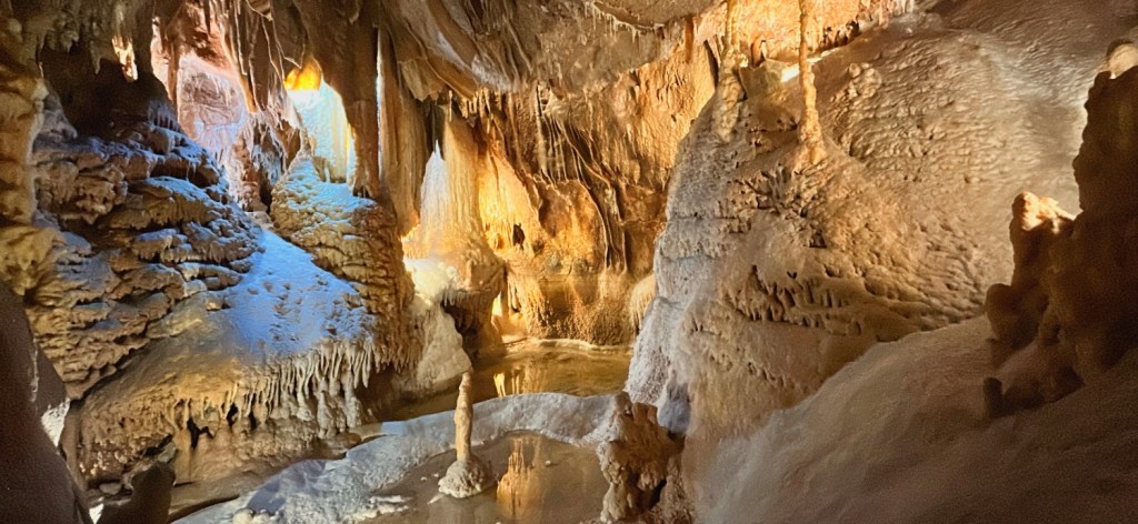 Les grottes d'Alvados, Santo António et Mira de Aire