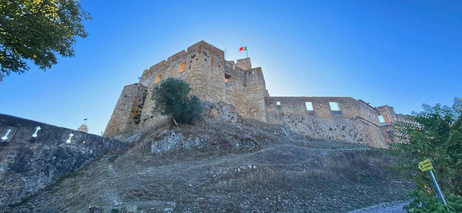 Tomar : ruelles historiques et charme intemporel.